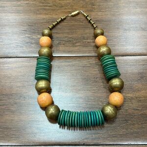 Vintage Elegant Green and Gold Beaded Statement Necklace